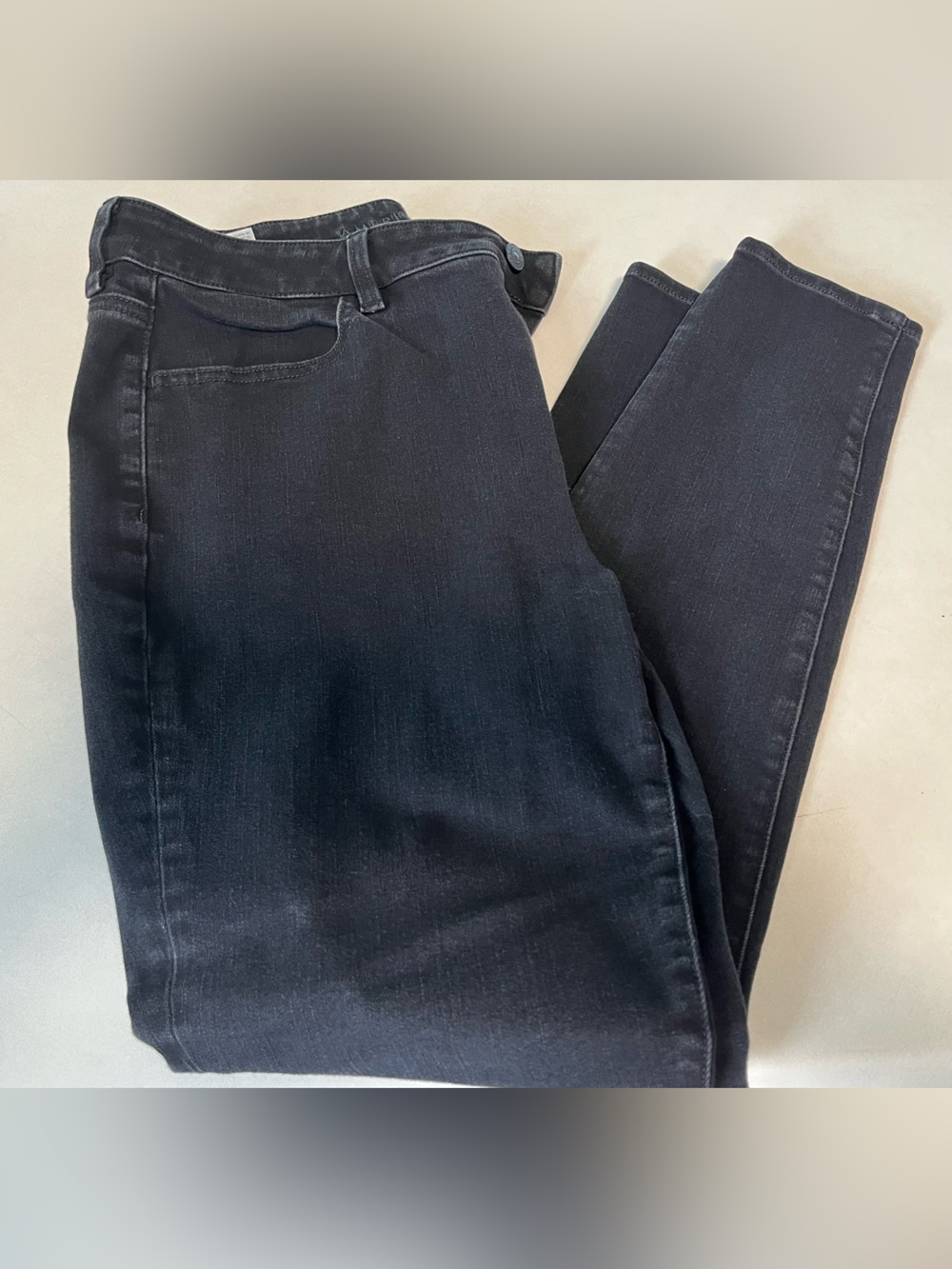 American Eagle Black High-Rise Jegging Sz 14